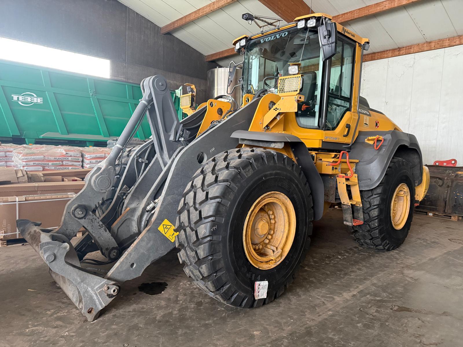 2022 Volvo L120H-48548333