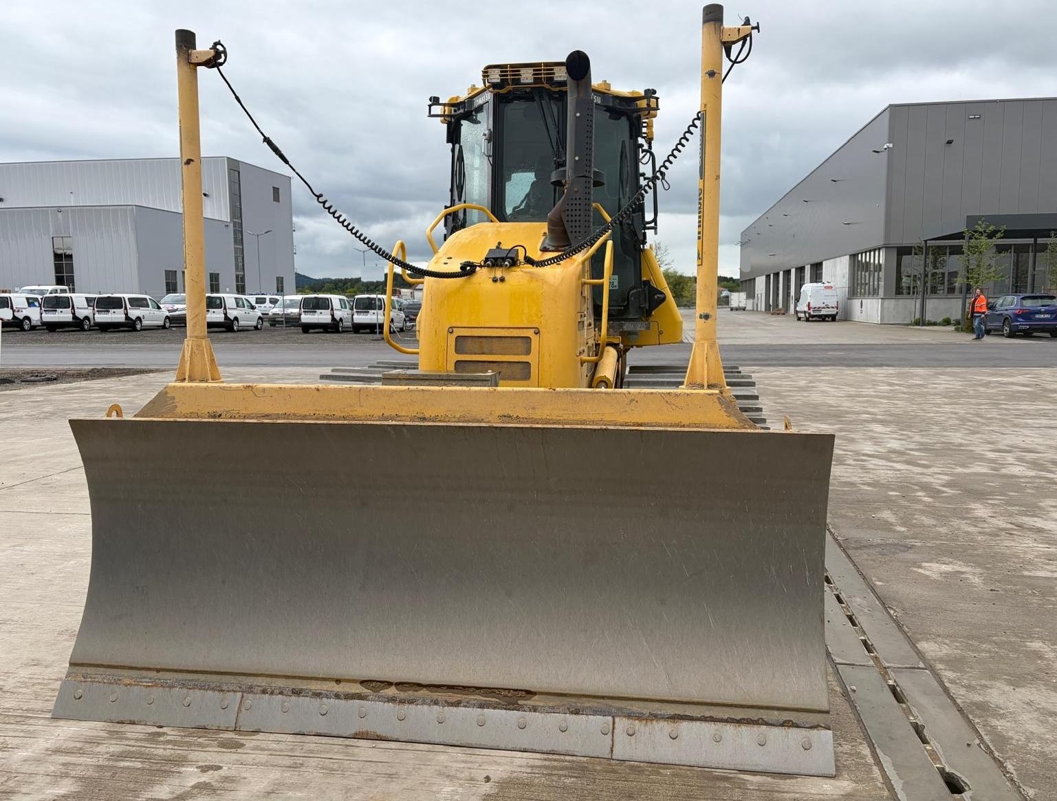 2018 Komatsu D61PX-24-47478399
