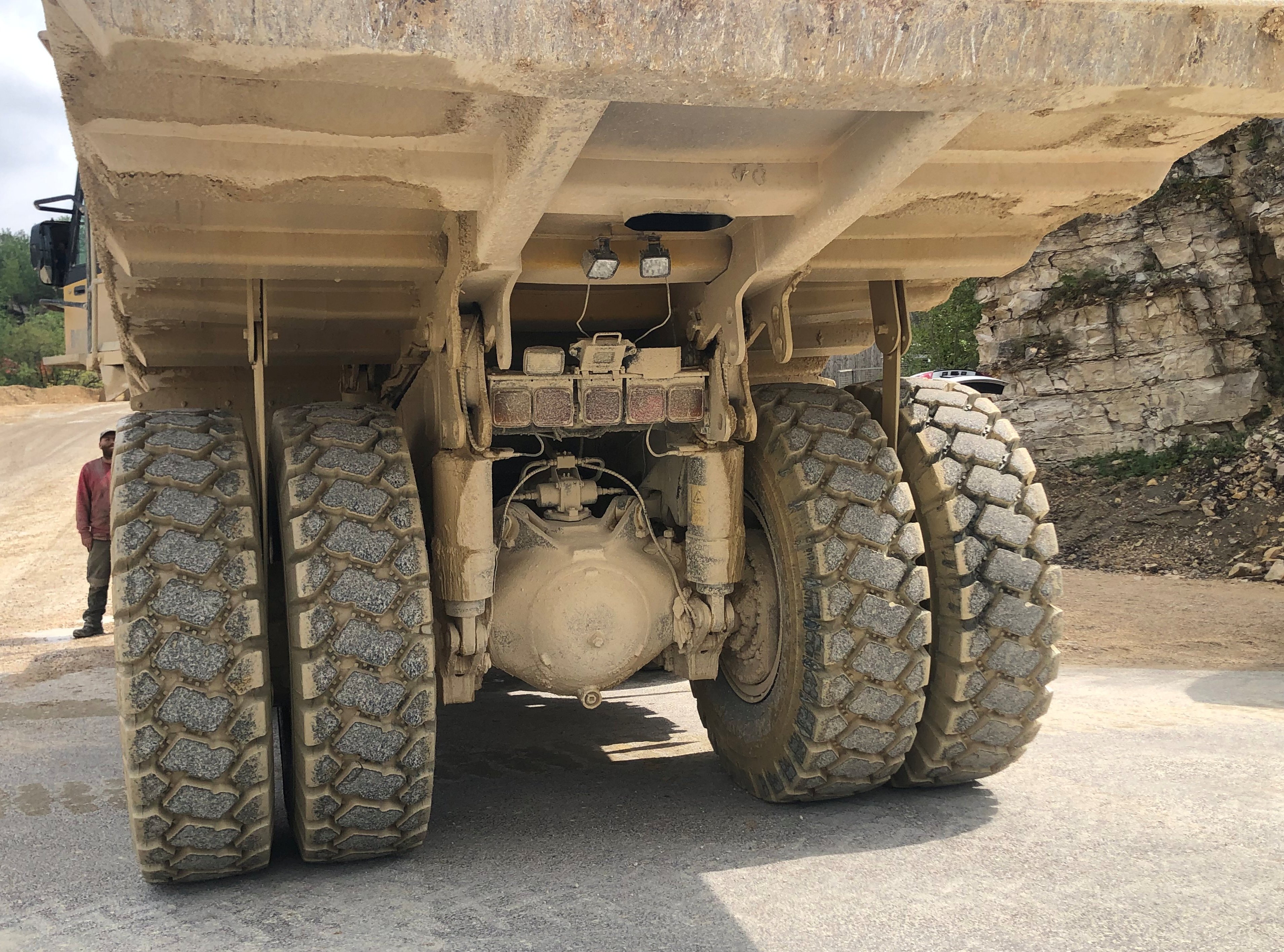 2014 Komatsu HD405-7-48548425
