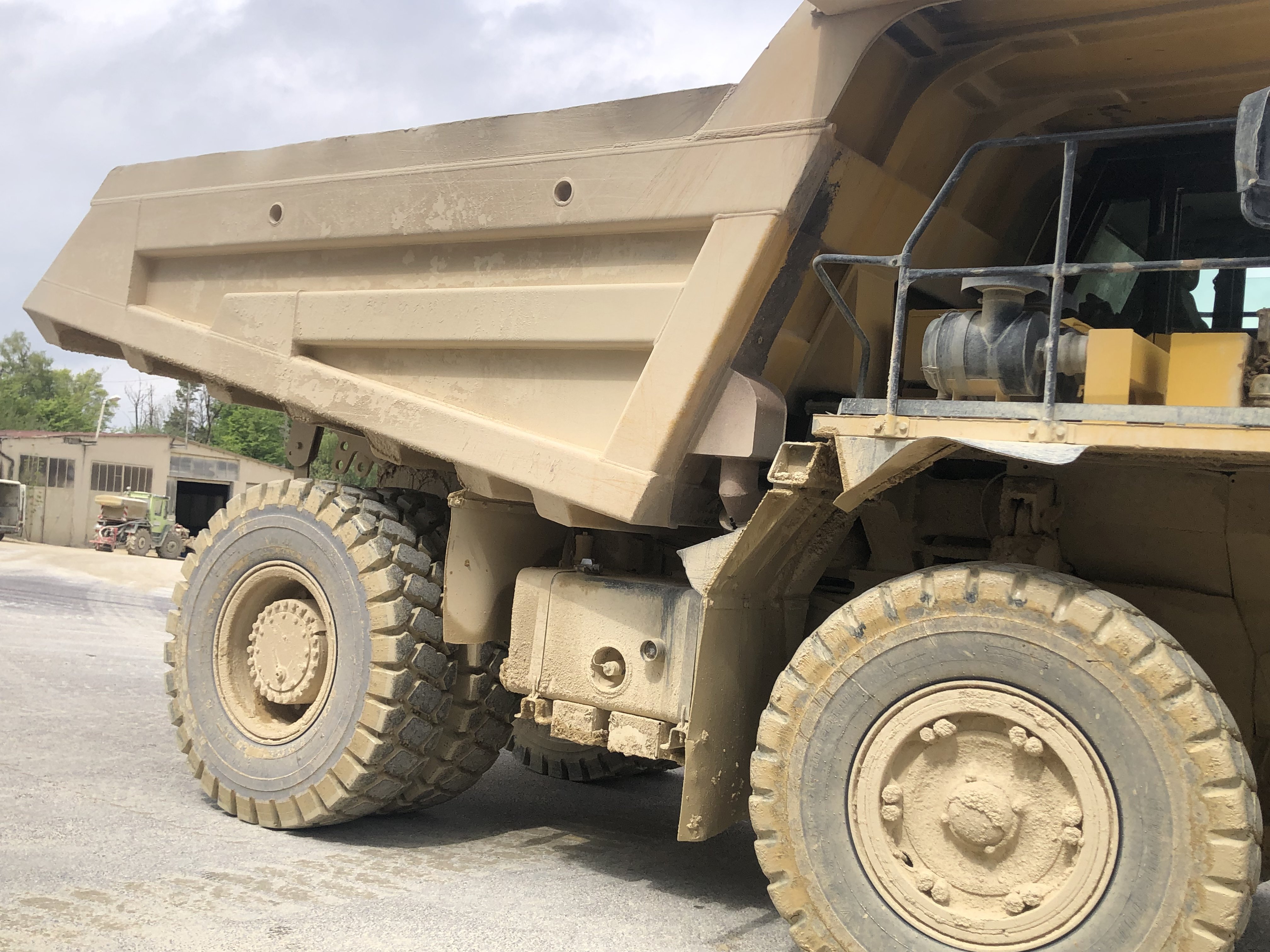 2014 Komatsu HD405-7-48548426